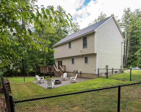 45 Holts Point Road Sandown NH 03873