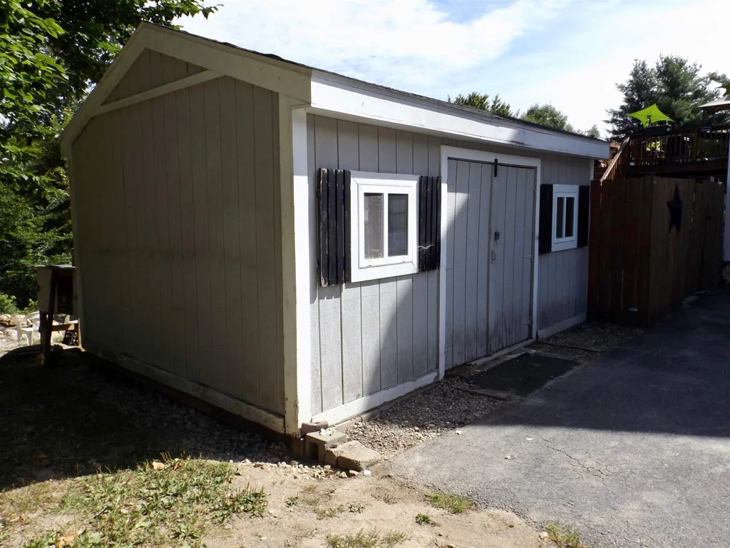 17 Chestnut Drive Allenstown NH 03275