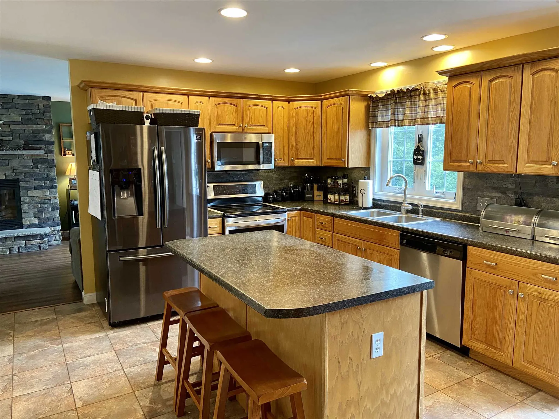 17 Chestnut Drive Allenstown NH 03275