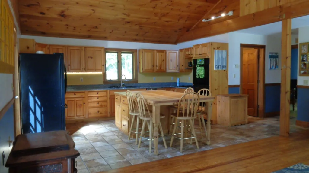 6083 Vt Route 12n Brookfield VT 05036
