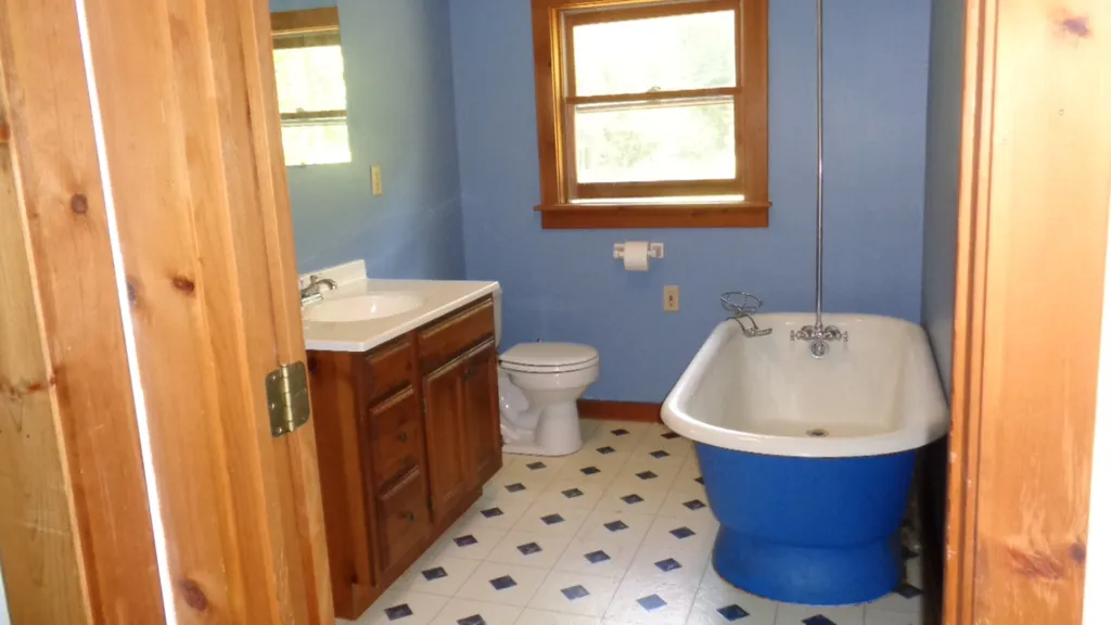 6083 Vt Route 12n Brookfield VT 05036