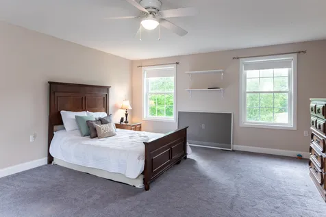 39 Bradford Circle Hillsborough NH 03244