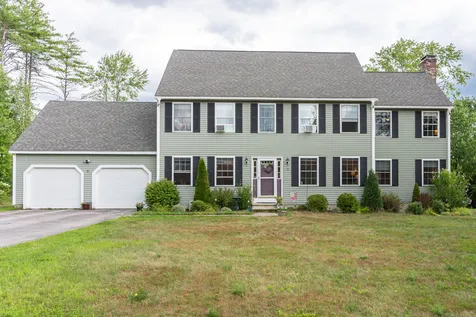 39 Bradford Circle Hillsborough NH 03244