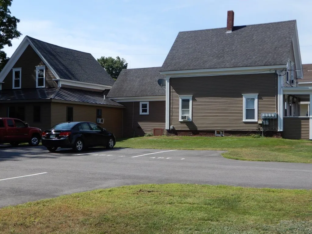 240 Court Street Laconia NH 03246