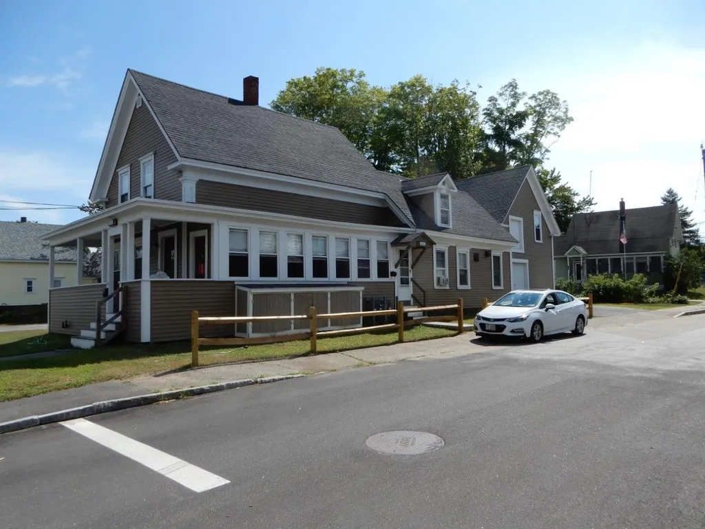 240 Court Street Laconia NH 03246