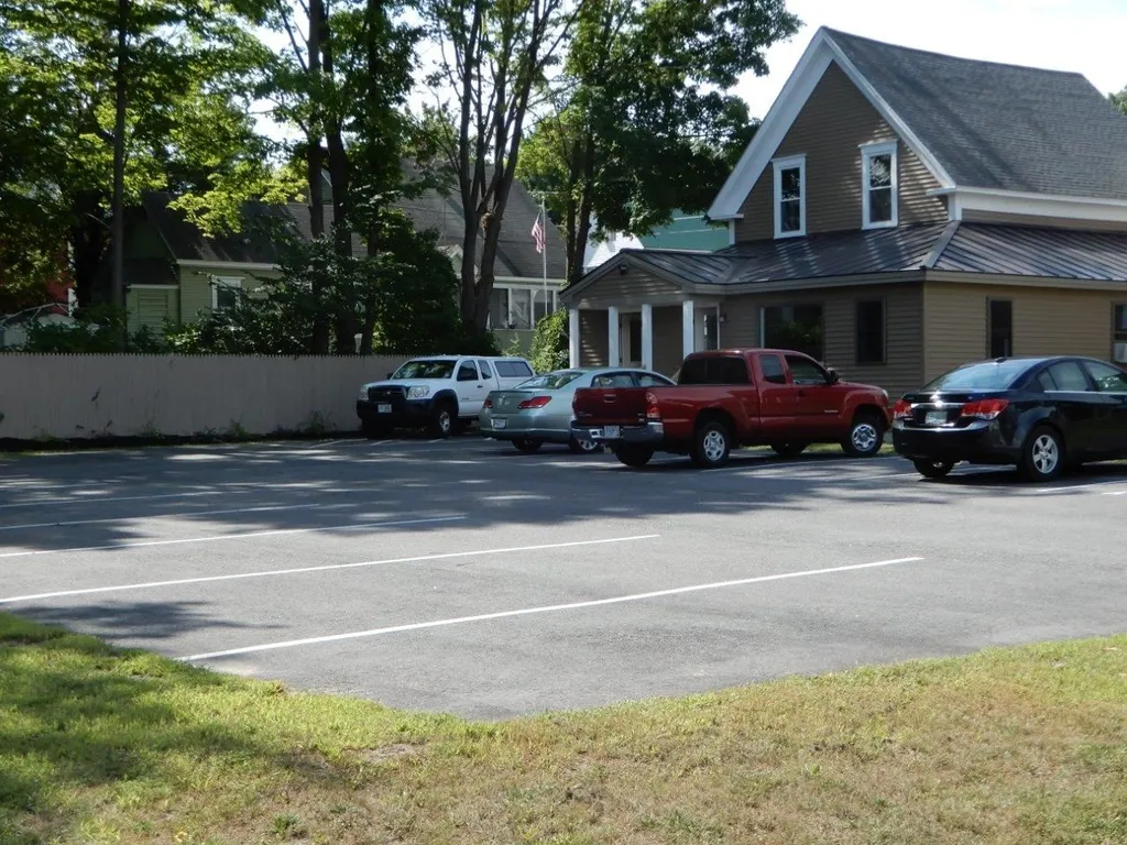 240 Court Street Laconia NH 03246