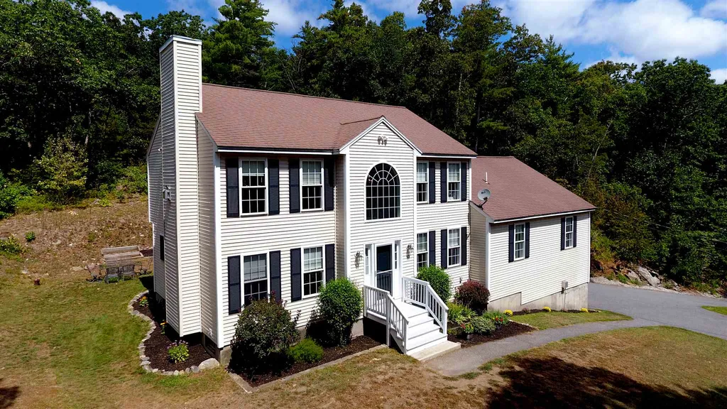 88 Goodhue Road Derry NH 03038