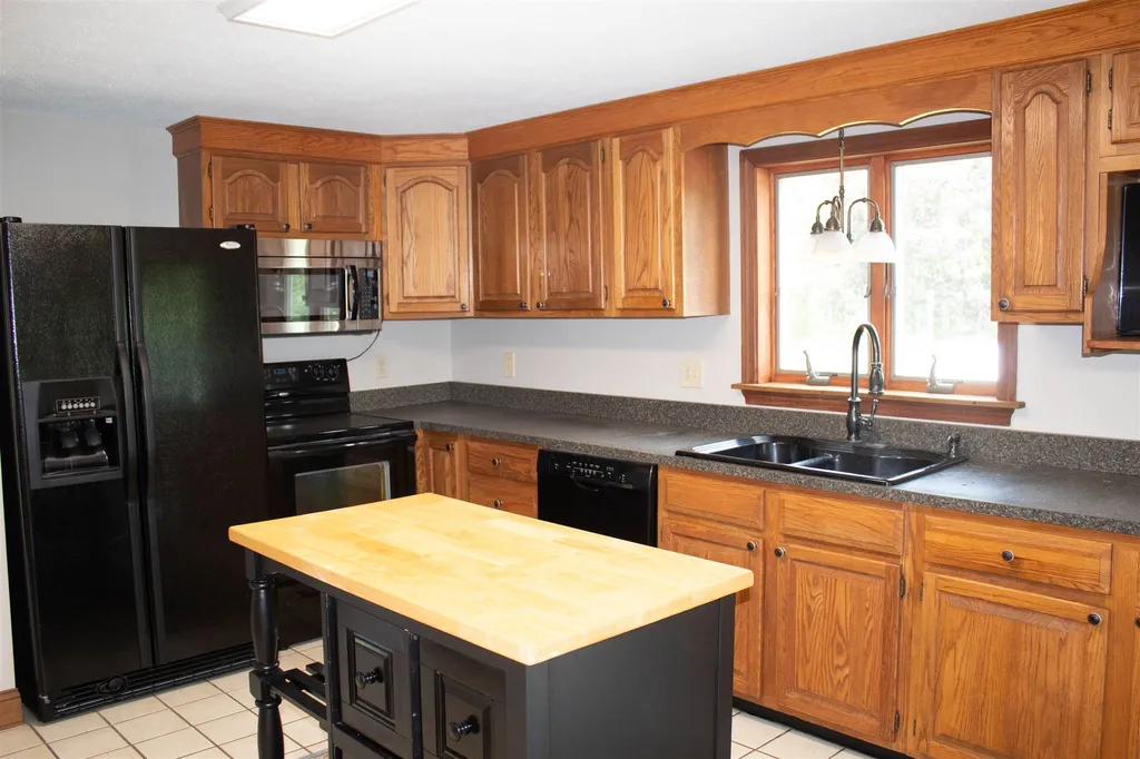 56 Bryant Road Belmont NH 03220
