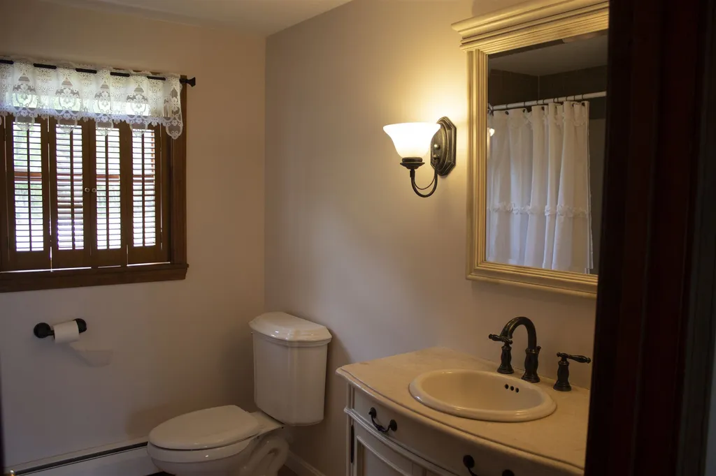 56 Bryant Road Belmont NH 03220