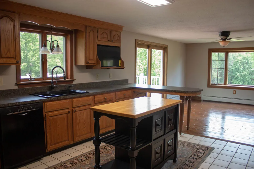 56 Bryant Road Belmont NH 03220