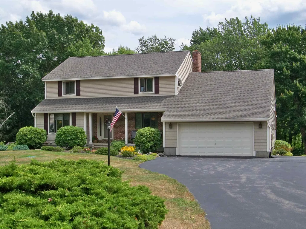 21 Cortland Drive Salem NH 03079