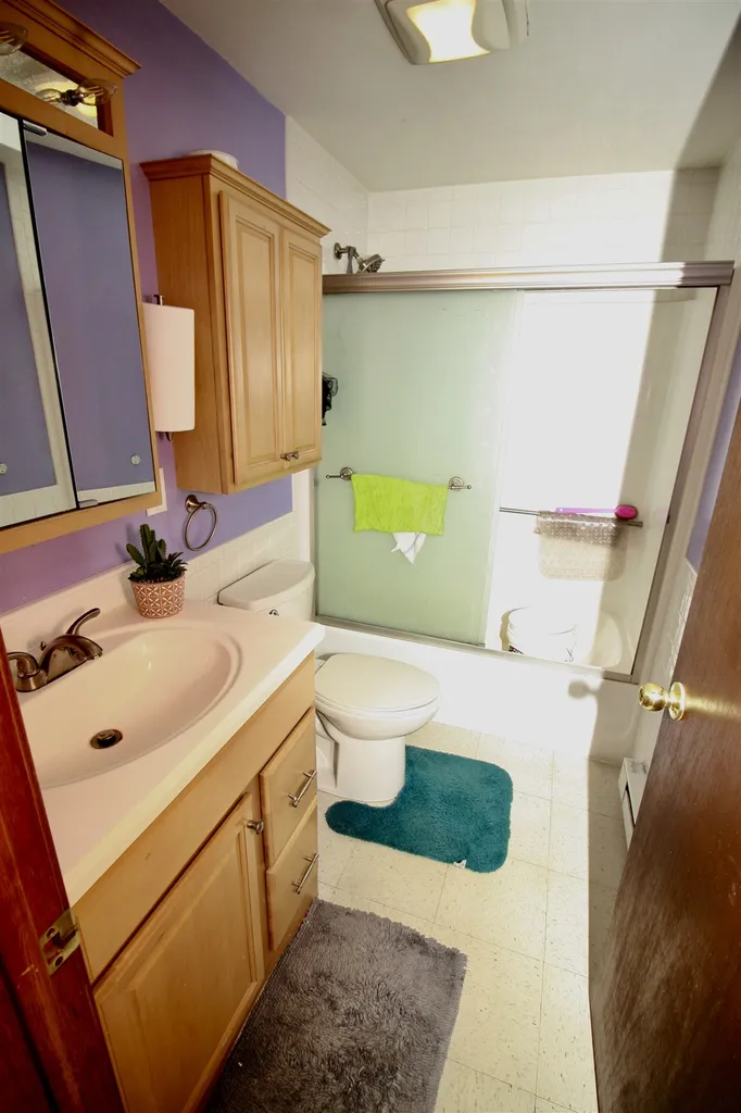 17 Burns Avenue Concord NH 03301