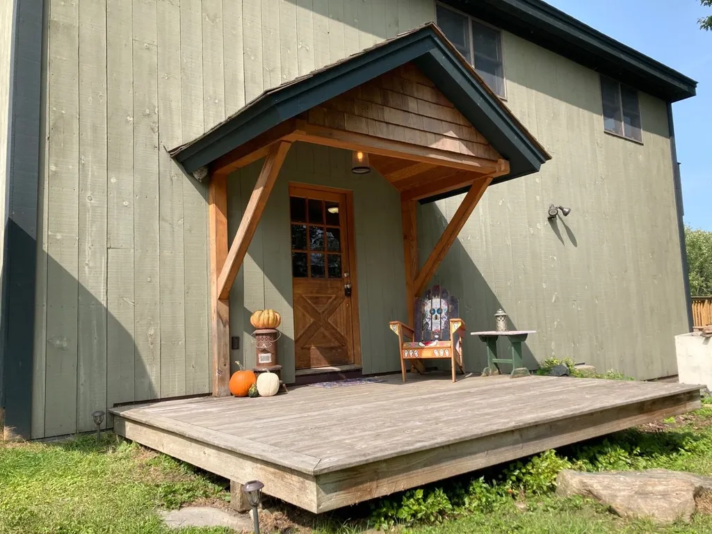 71 Ferry Street Hyde Park VT 05655