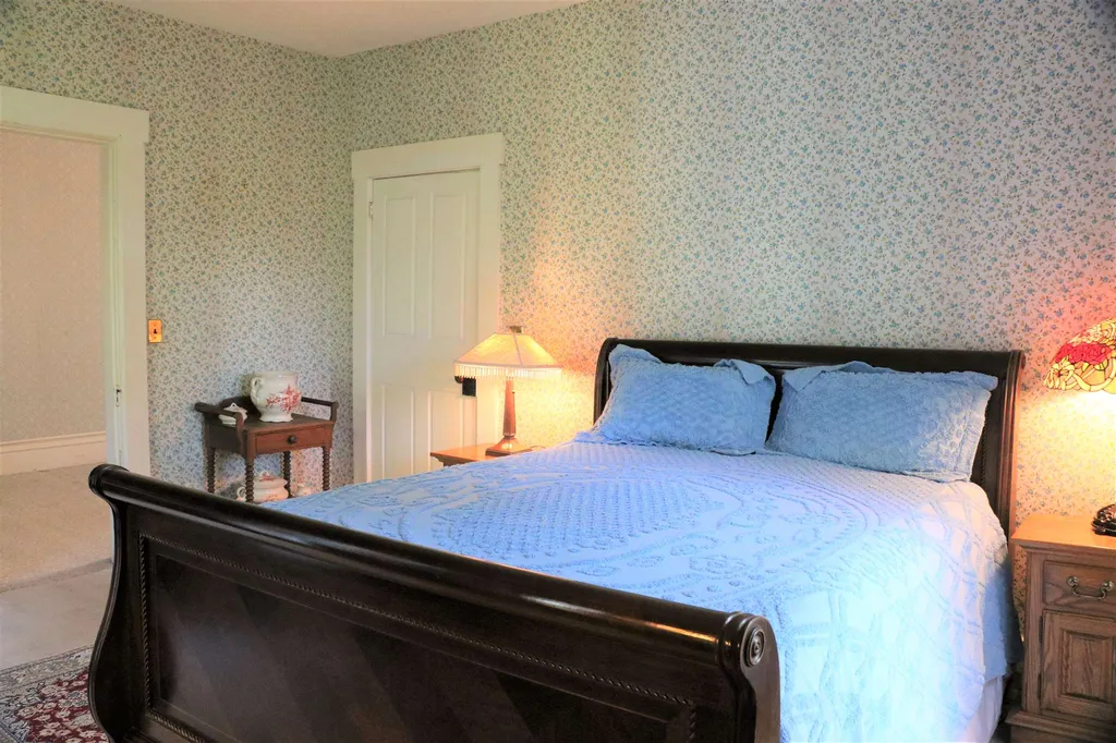 148 Otter Creek Highway New Haven VT 05472