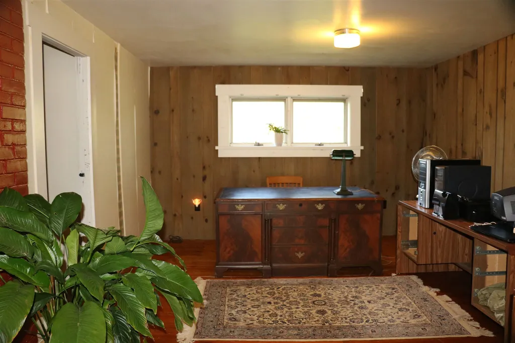 148 Otter Creek Highway New Haven VT 05472
