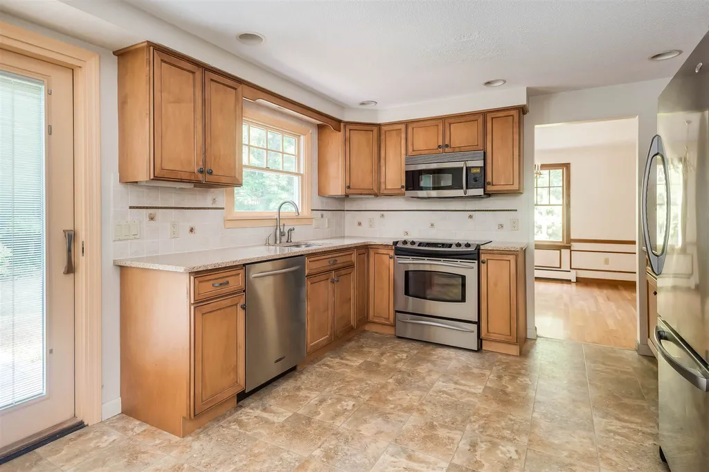 3 Ambler Way Durham NH 03824