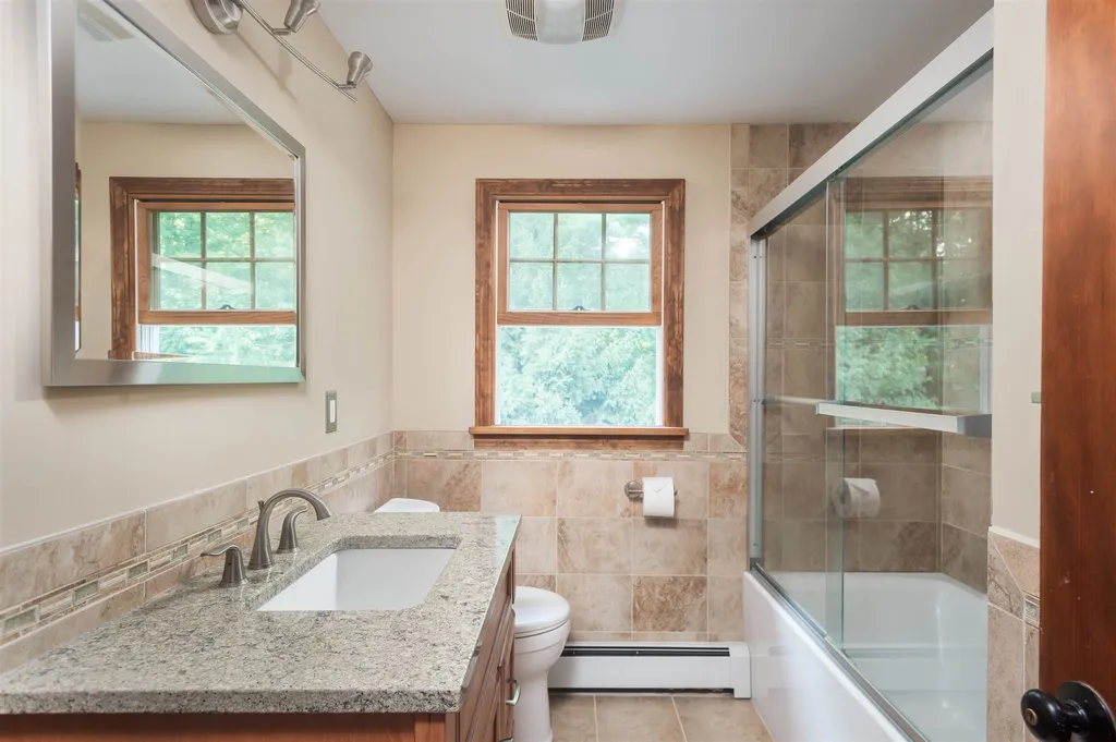 3 Ambler Way Durham NH 03824