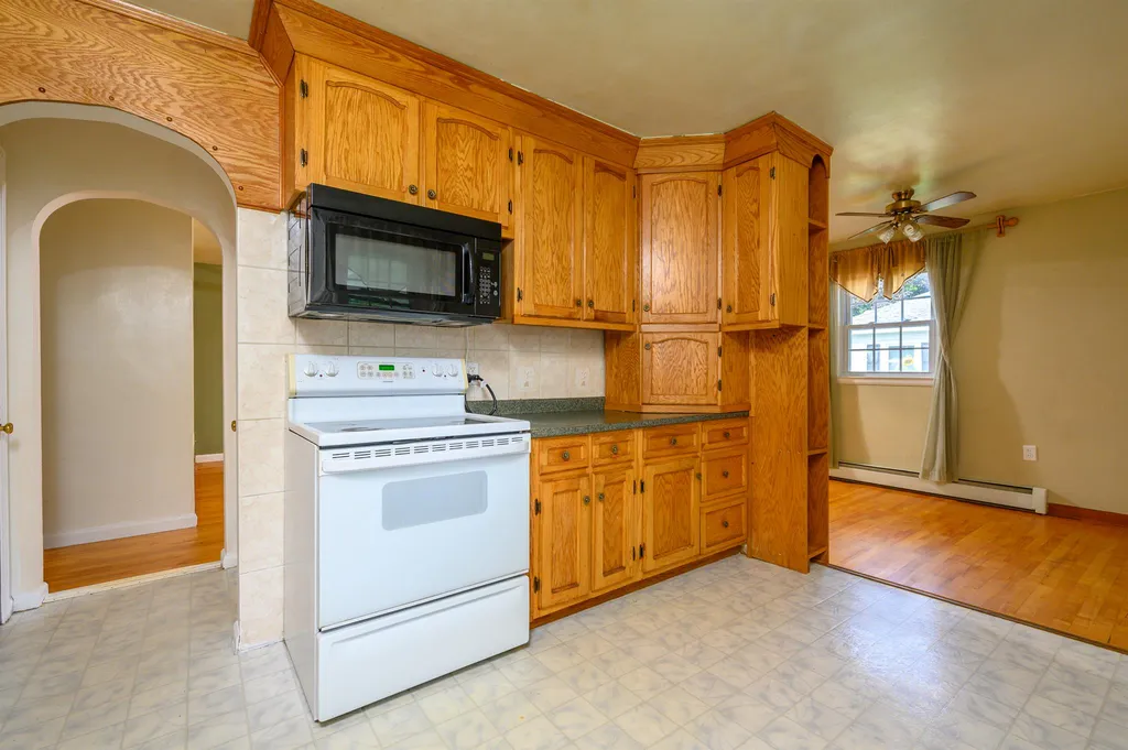 34 Edgemoor Drive Burlington VT 05408