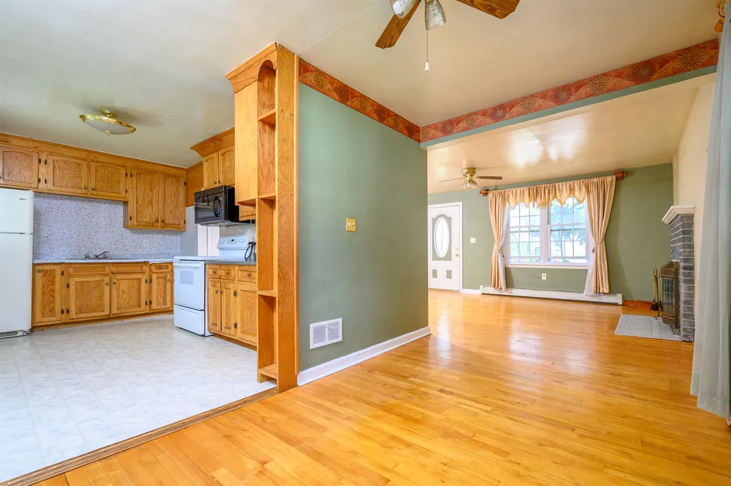 34 Edgemoor Drive Burlington VT 05408