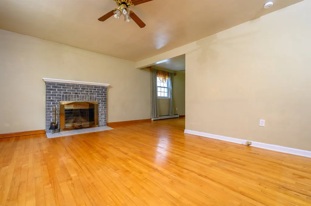34 Edgemoor Drive Burlington VT 05408