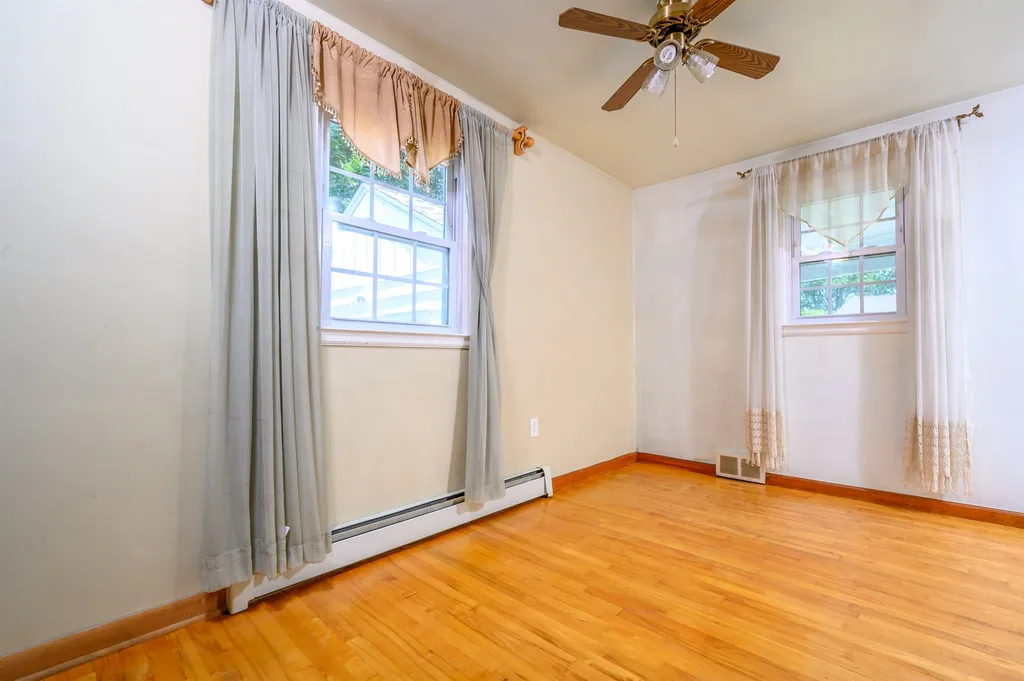 34 Edgemoor Drive Burlington VT 05408