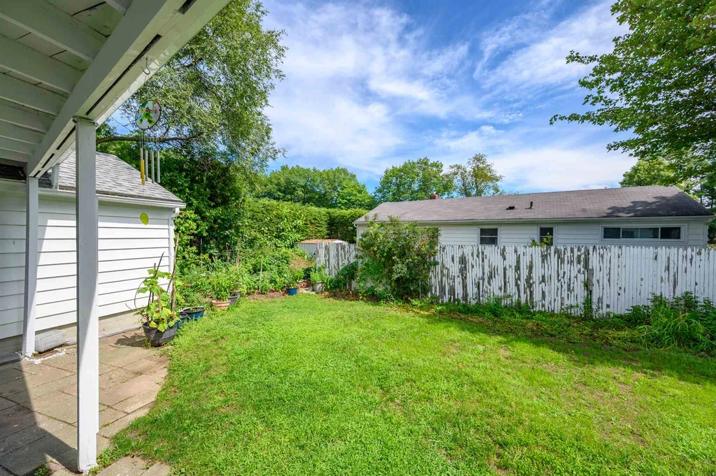 34 Edgemoor Drive Burlington VT 05408
