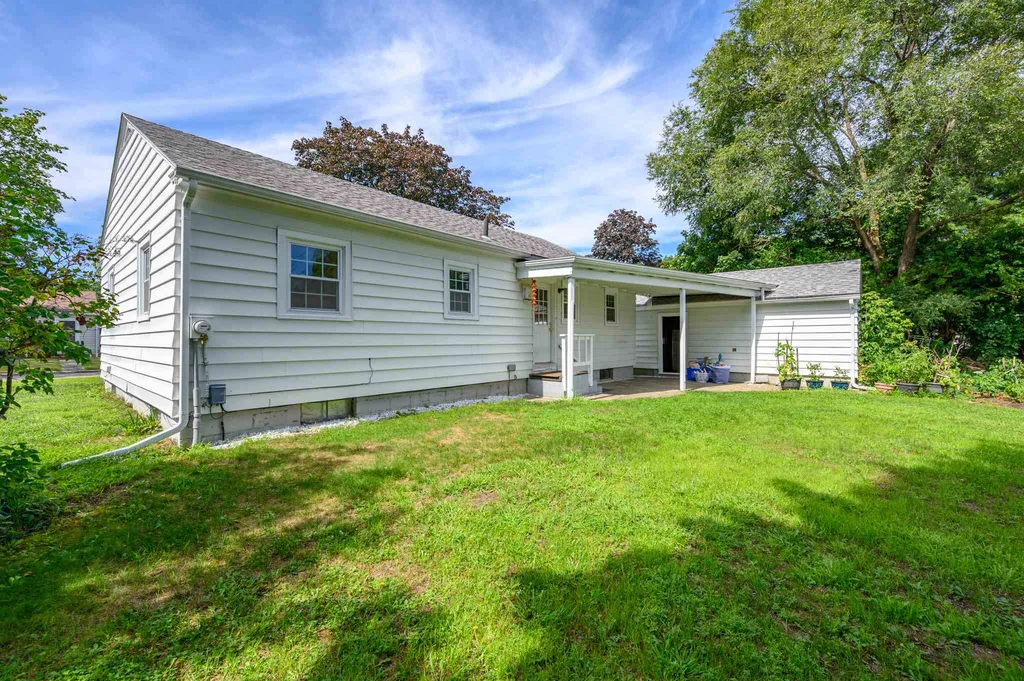 34 Edgemoor Drive Burlington VT 05408