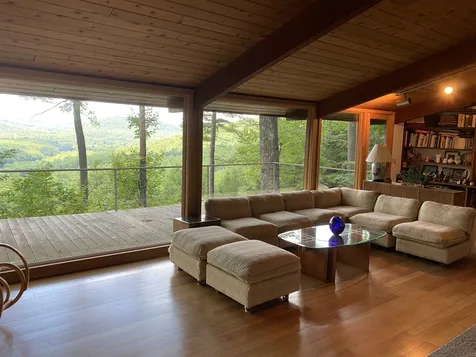 67 Jenny Lane Brattleboro VT 05301