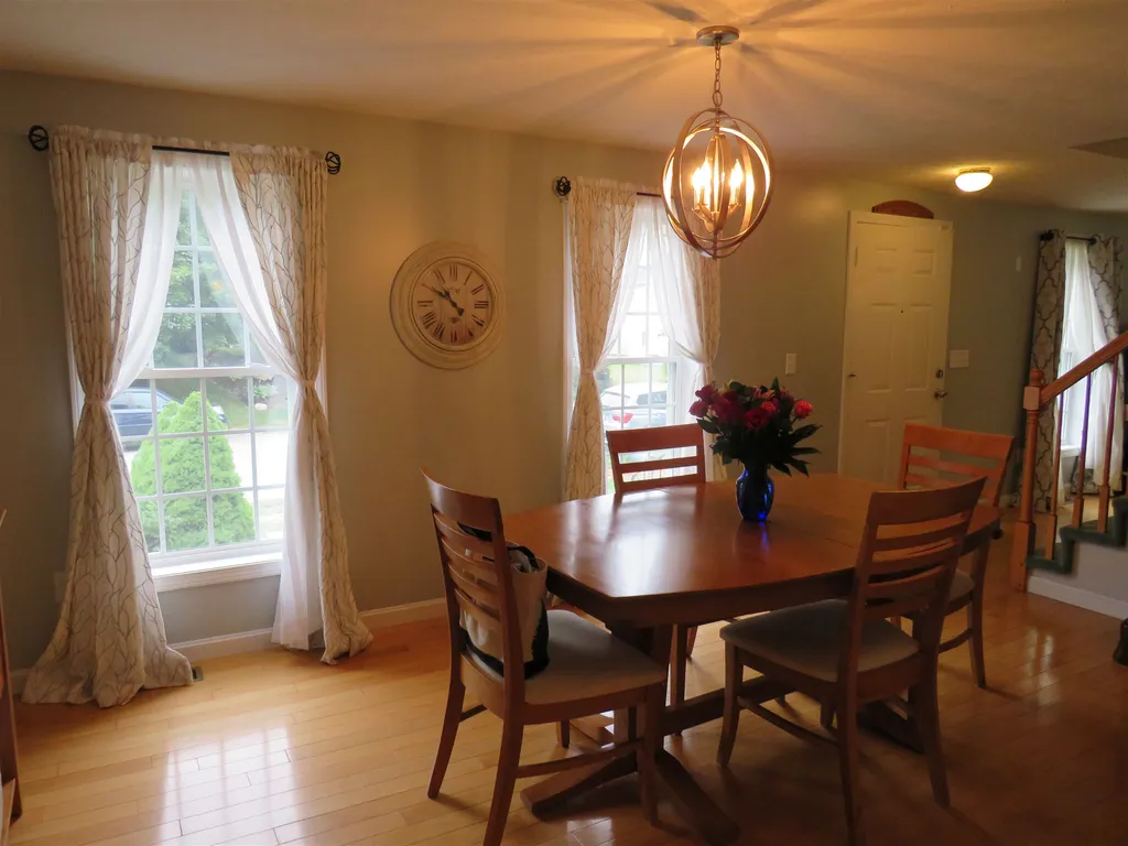 18 Independence Lane Manchester NH 03104-4790