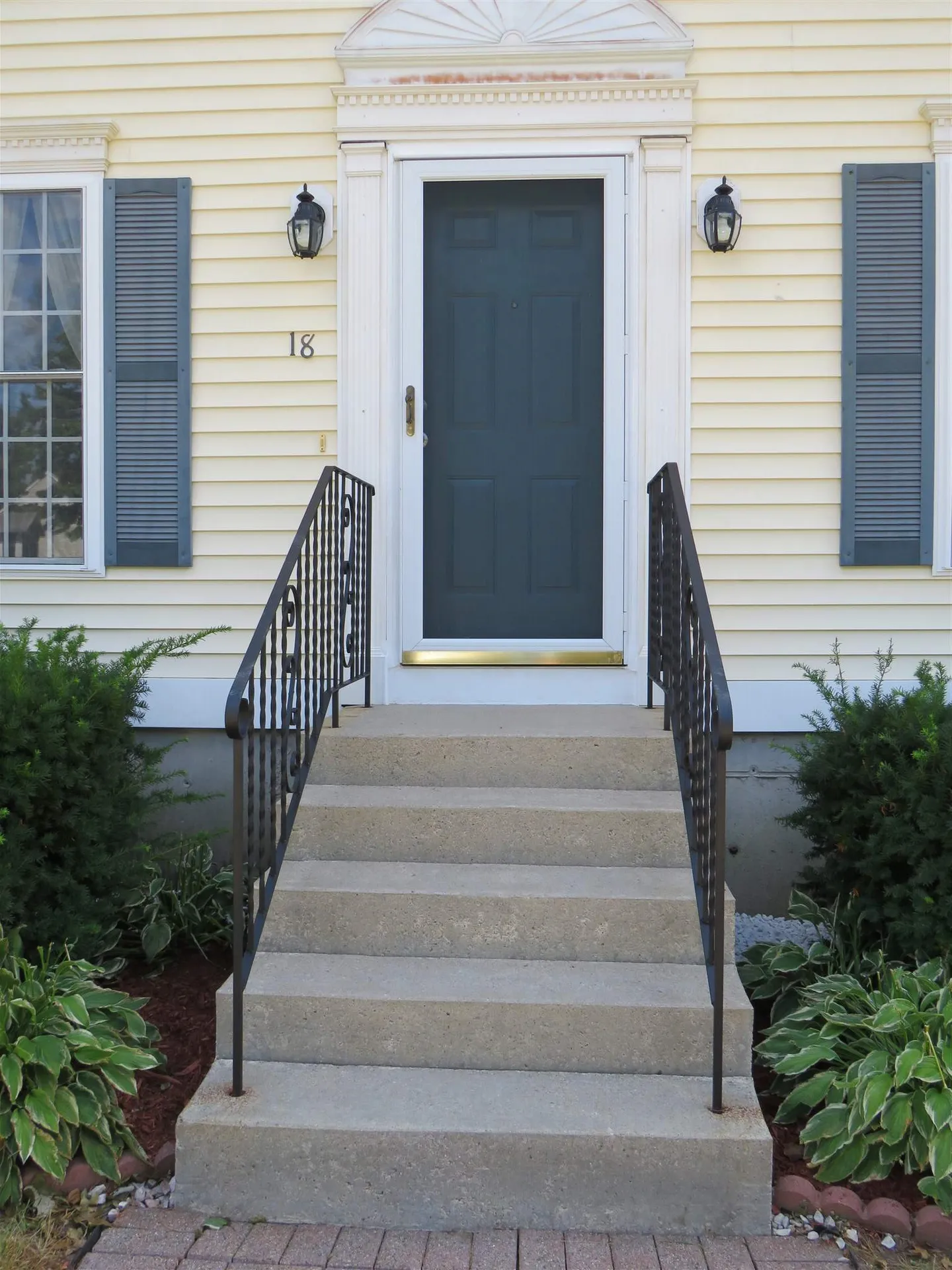 18 Independence Lane Manchester NH 03104-4790