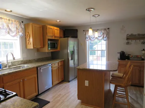 18 Independence Lane Manchester NH 03104-4790