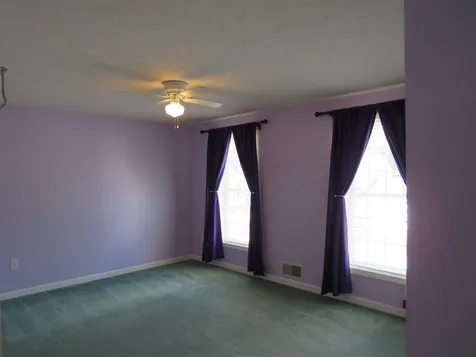18 Independence Lane Manchester NH 03104-4790