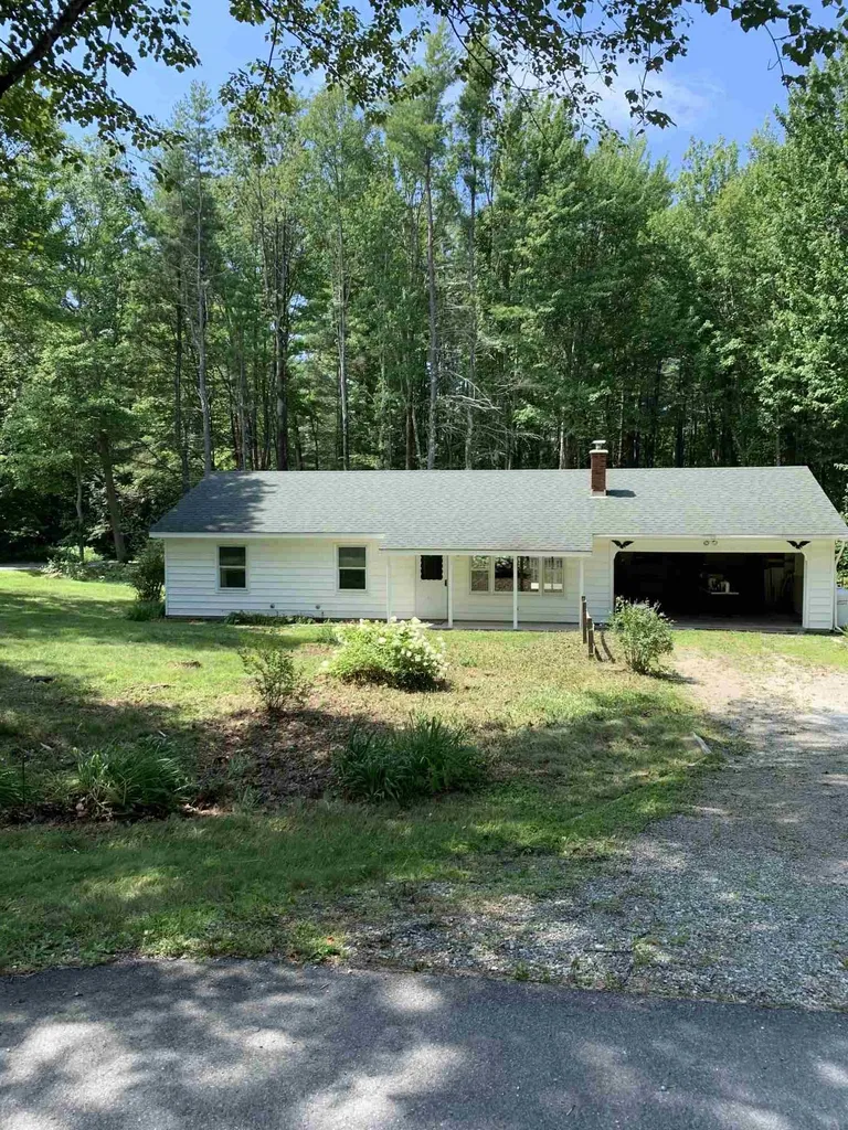 21 Hidden Pines Extension Richmond VT 05477