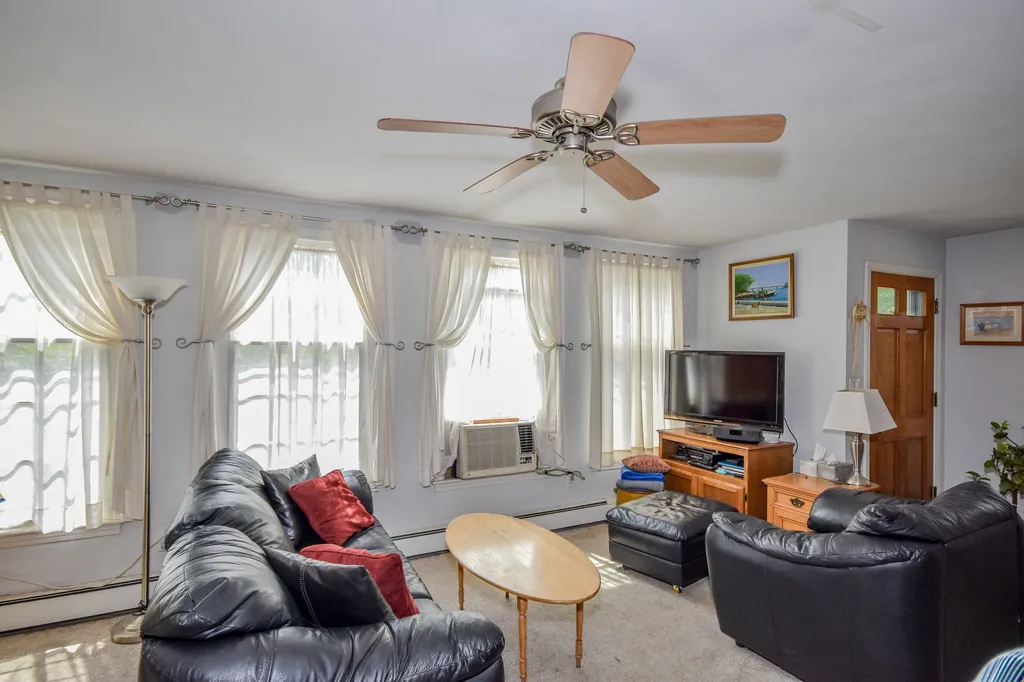 581 Tolend Road Dover NH 03820