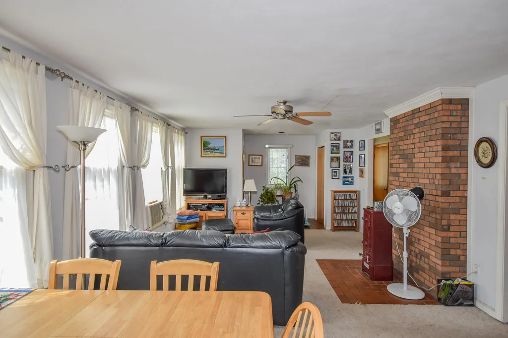 581 Tolend Road Dover NH 03820