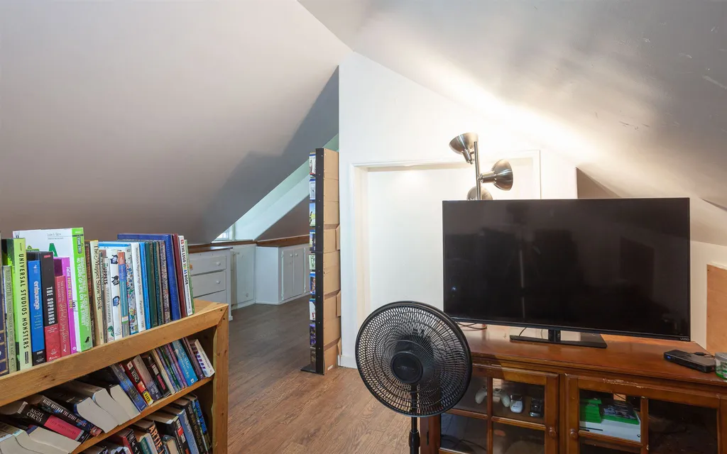 332 South Street Troy NH 03465