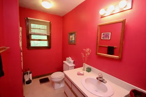 418 Moonrise Hill Windsor VT 05089