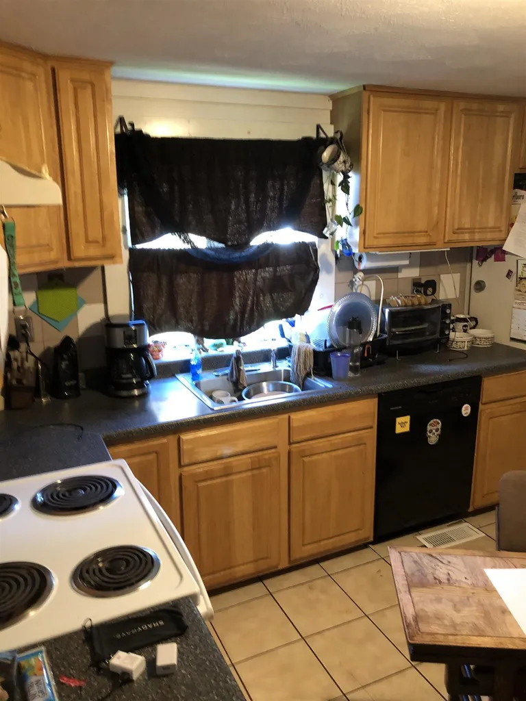 11 John Street Nashua NH 03060