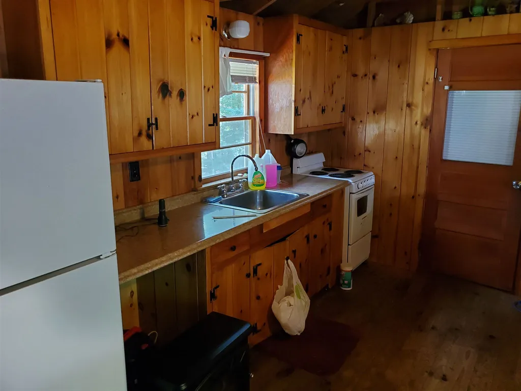 23 Karen Road Middleton NH 03887