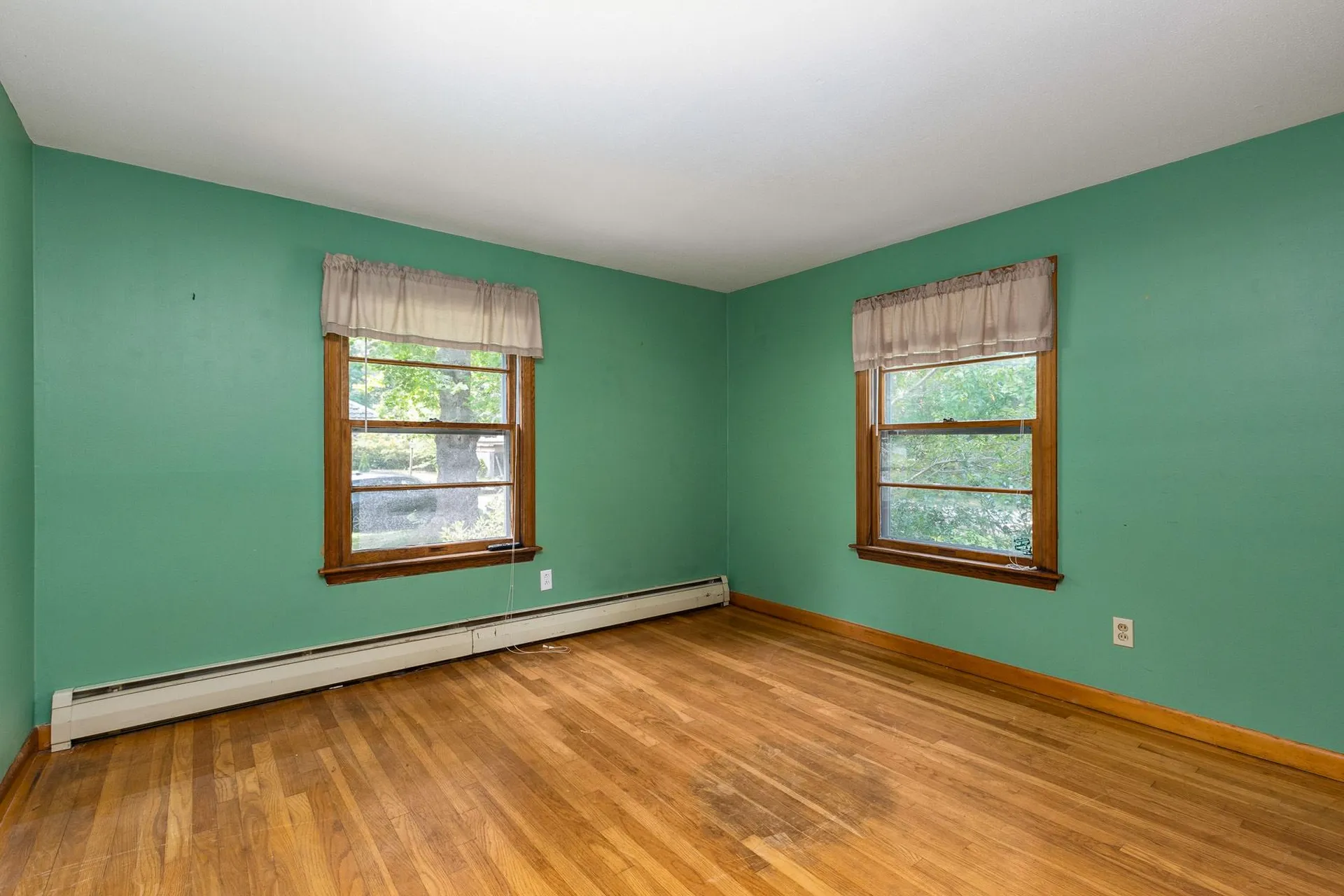 11 Woodlawn Avenue Hampton Falls NH 03844-2124