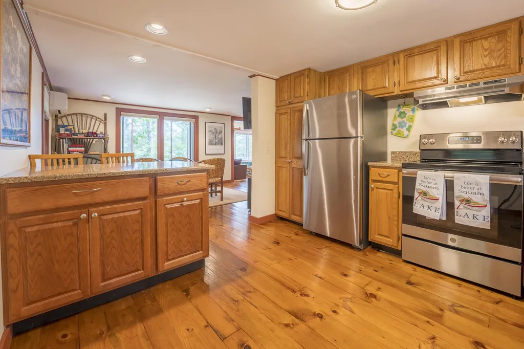 40 Westwind Shores Road Holderness NH 03245