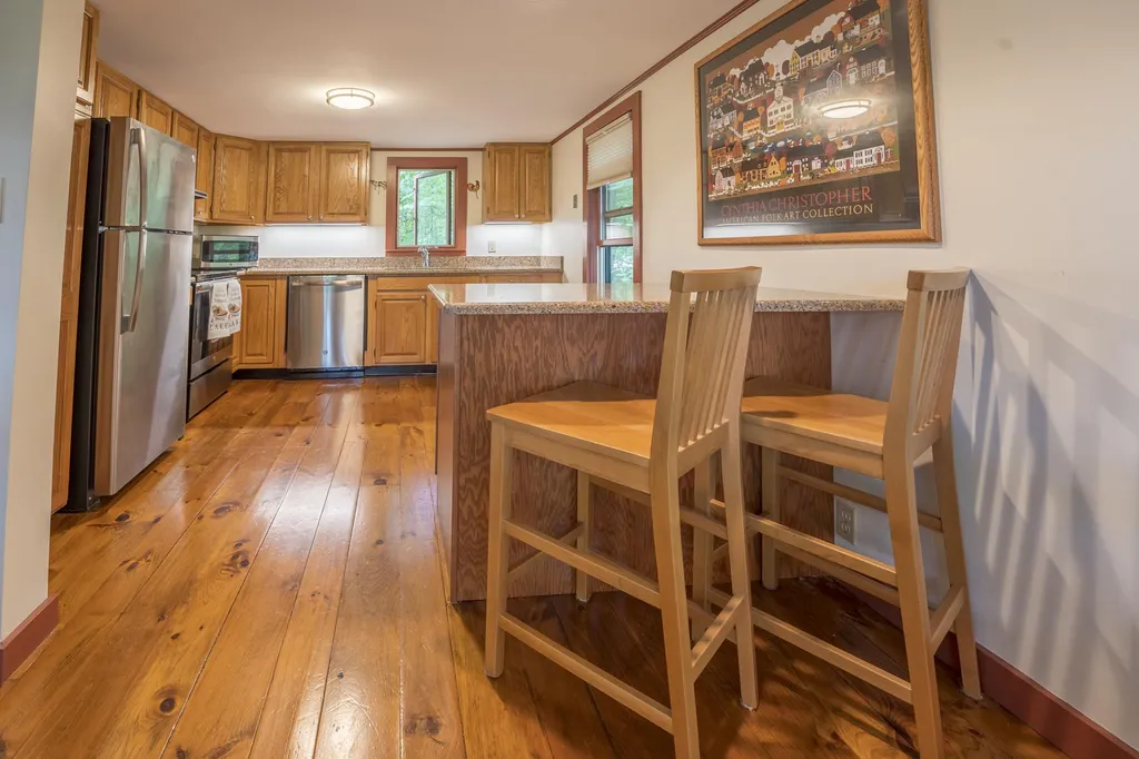 40 Westwind Shores Road Holderness NH 03245