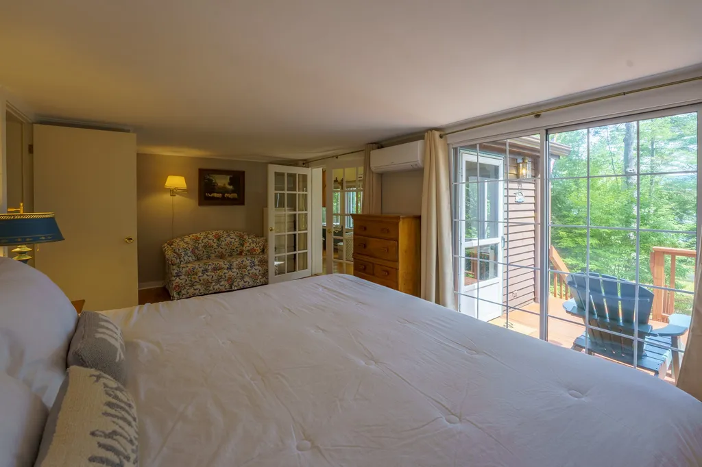 40 Westwind Shores Road Holderness NH 03245