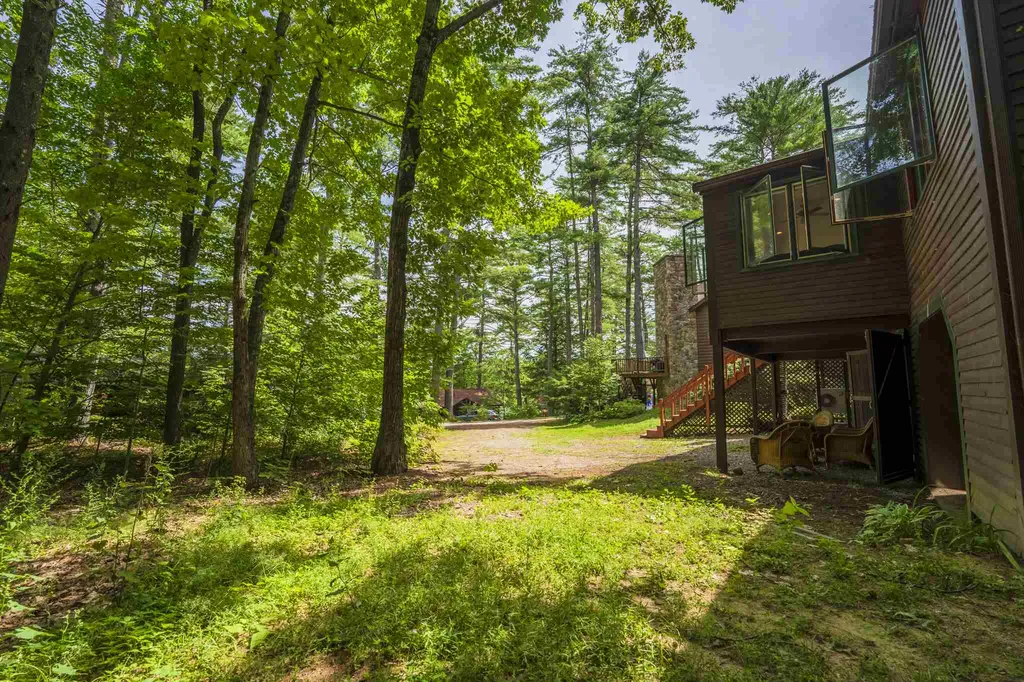 40 Westwind Shores Road Holderness NH 03245