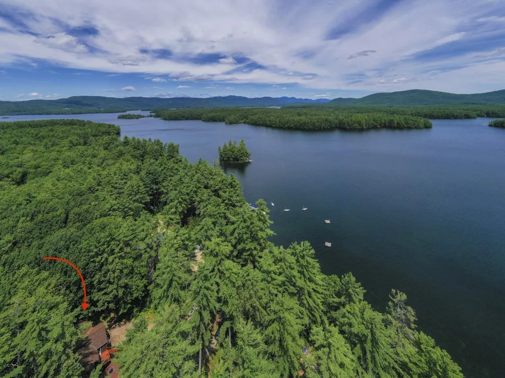 40 Westwind Shores Road Holderness NH 03245