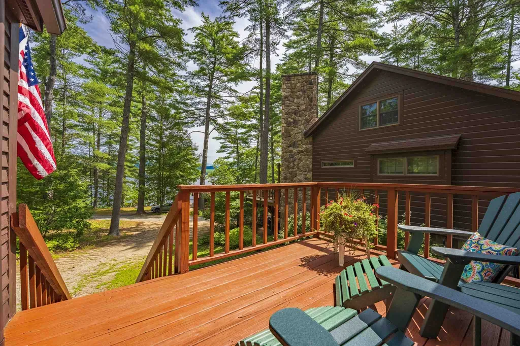 40 Westwind Shores Road Holderness NH 03245