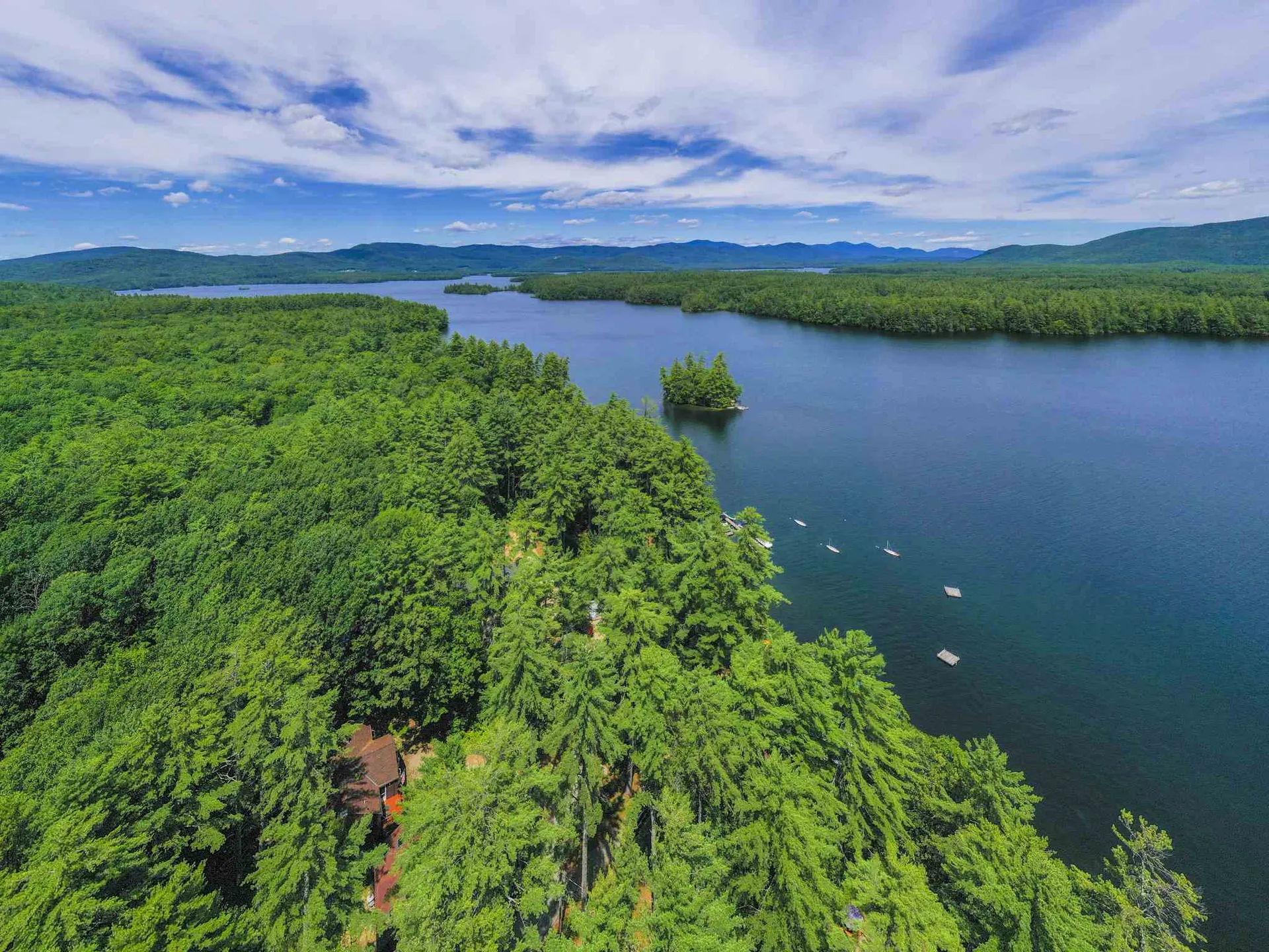 40 Westwind Shores Road Holderness NH 03245