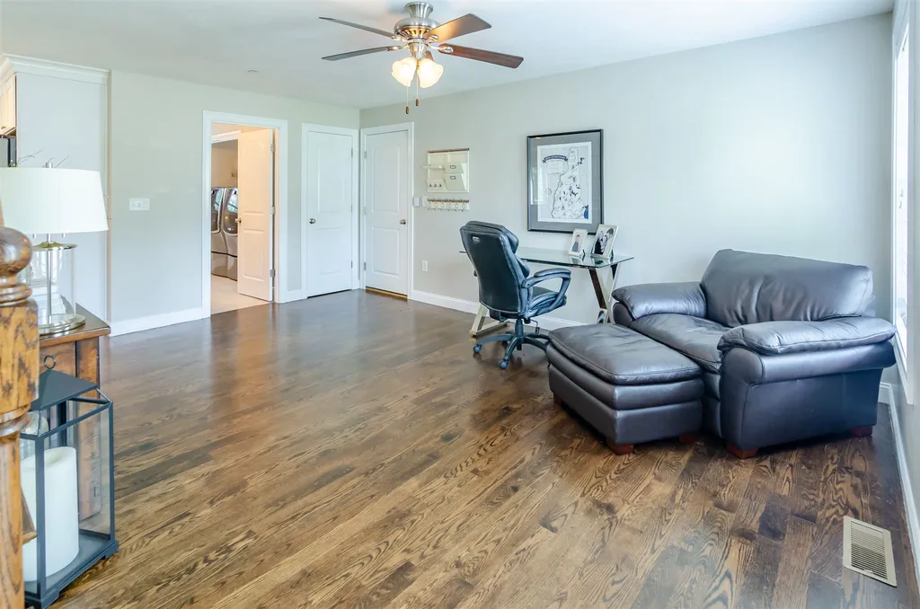 19 Brunswick Circle Pelham NH 03076
