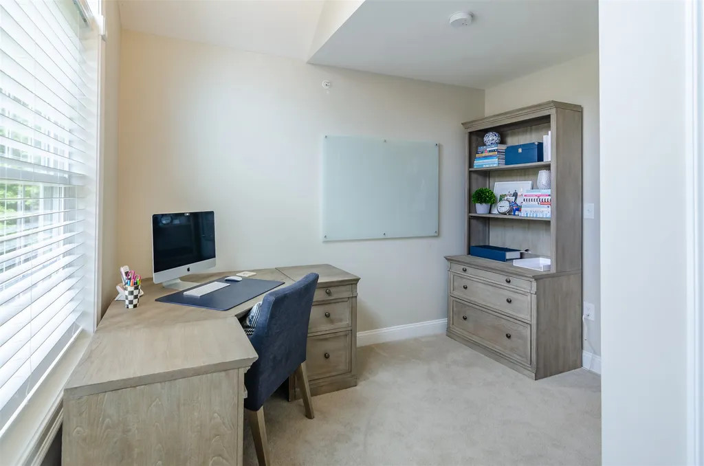 19 Brunswick Circle Pelham NH 03076