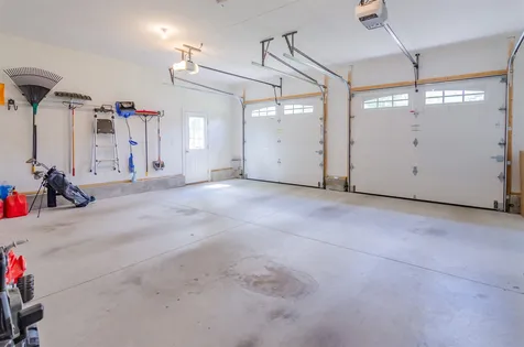 19 Brunswick Circle Pelham NH 03076